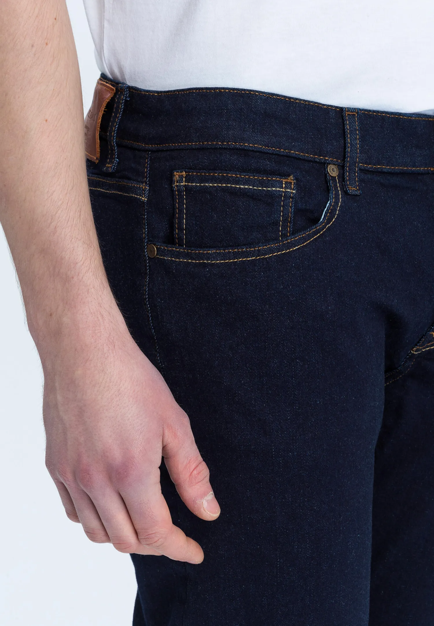 F 194-348 28/30 - Tapered -<Cross Jeans Fashion