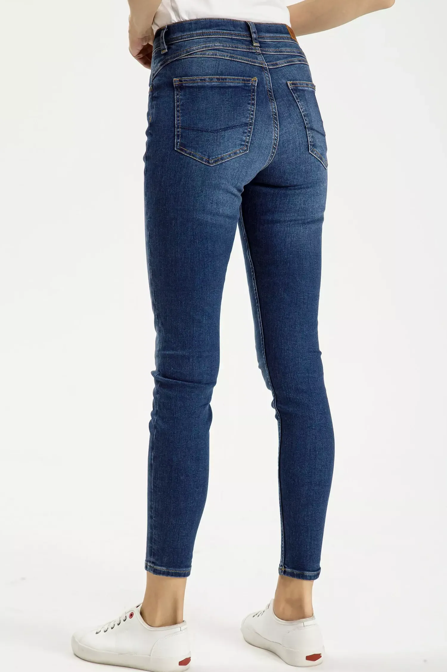 Jeansy damskie ciemnoniebieskie Super Skinny Fit Judy P 429-117<Cross Jeans Hot