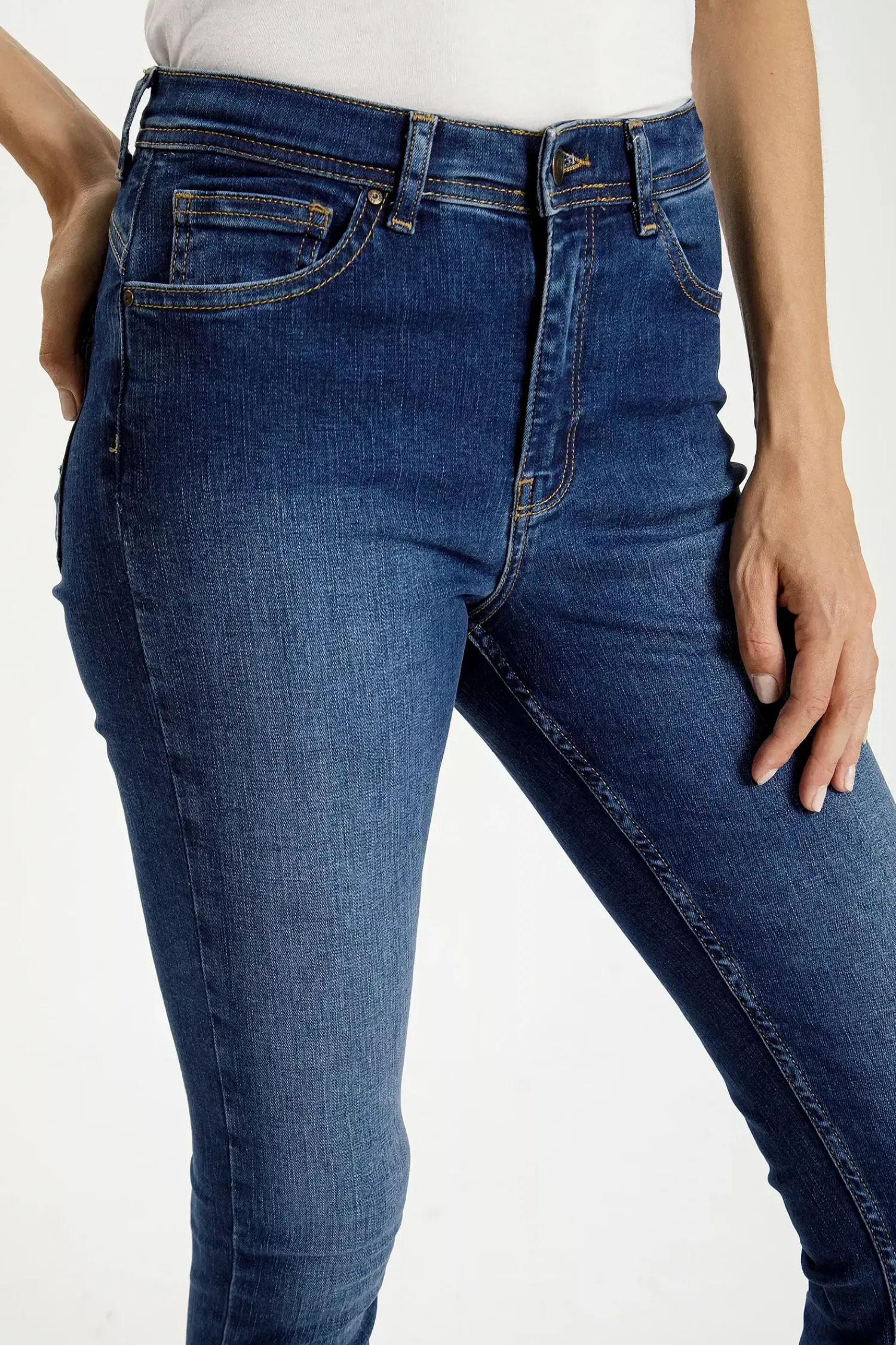 Jeansy damskie ciemnoniebieskie Super Skinny Fit Judy P 429-117<Cross Jeans Hot