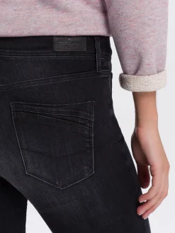 Jeansy damskie czarne Slim Fit Anya P 489-166<Cross Jeans Sale