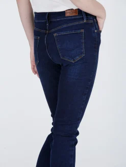 Jeansy damskie granatowe Slim fit Anya P 489-169<Cross Jeans New