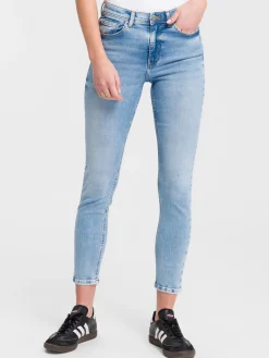 Jeansy damskie jasnoniebieskie Super Skinny Fit Judy P 429-134<Cross Jeans Fashion