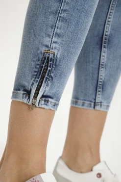Jeansy damskie jasnoniebieskie Super Skinny Fit Judy P 429-129<Cross Jeans Sale
