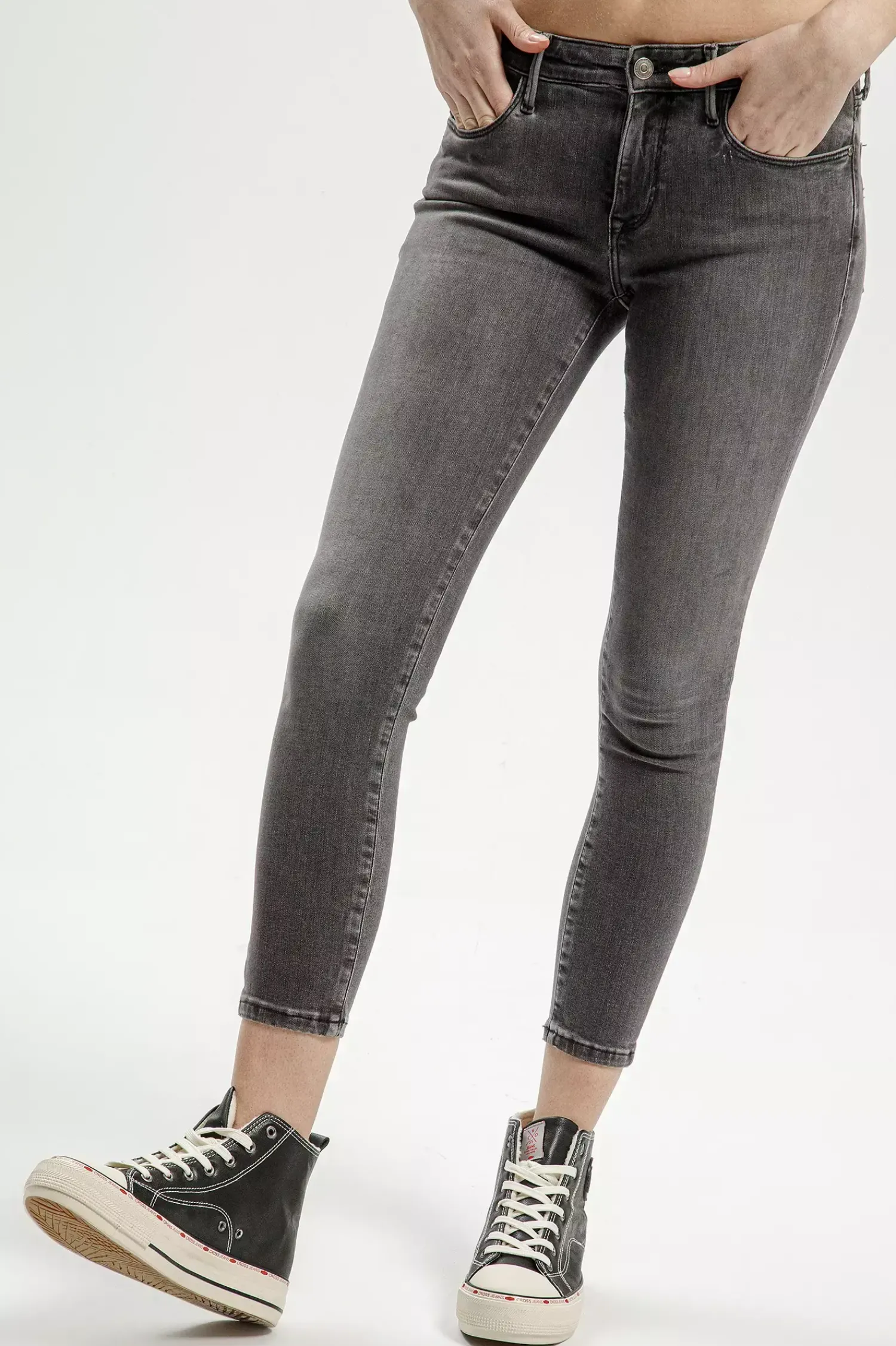 Jeansy damskie szare Super Skinny Fit Alyss P 474-126<Cross Jeans Best