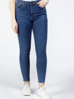 Jeansy damskie z wysokim stanem Judy C 4521-100<Cross Jeans New