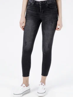 Jeansy damskie z wysokim stanem Judy P 429-096<Cross Jeans Fashion