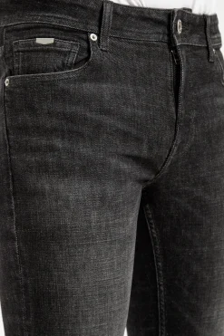 Jeansy męskie czarne Skinny Fit Scott E 162-027<Cross Jeans New