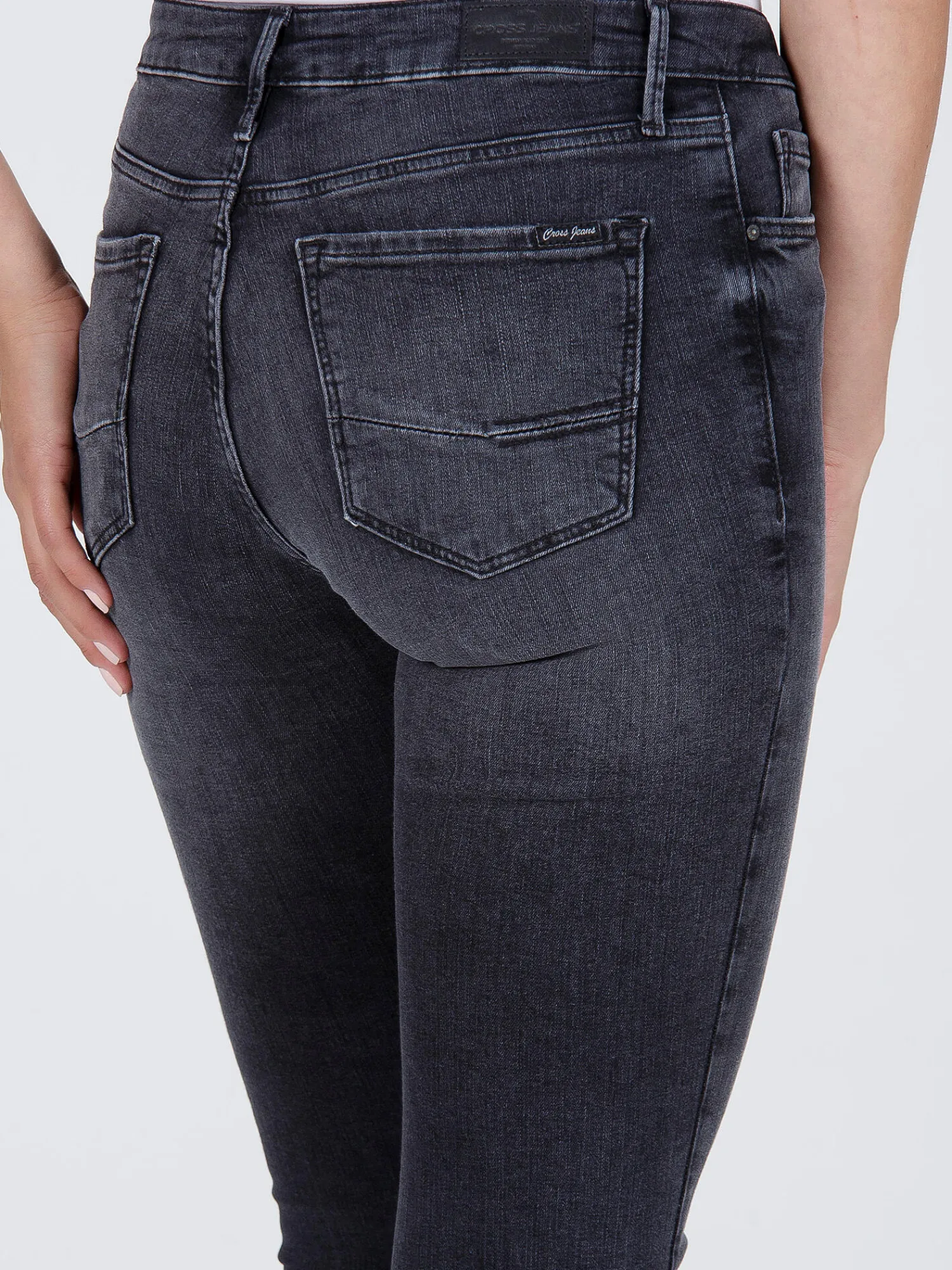 Spodnie jeansy damskie Alan N 497-173 Super Skinny Fit<Cross Jeans Hot