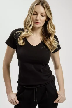 T-shirt damski czarny dekolt V 55152-020<Cross Jeans Sale